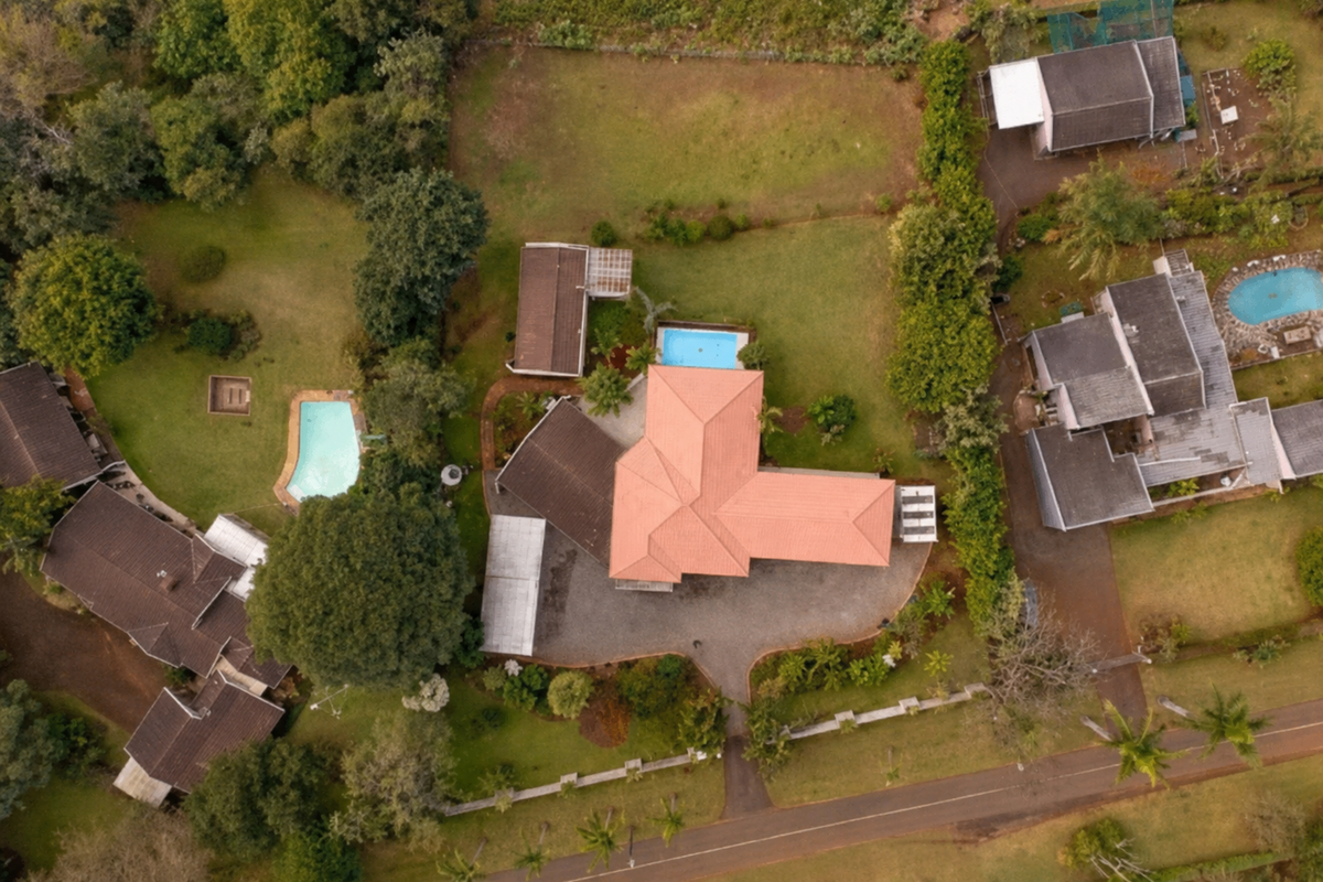 Luxury Family Estate with Endless Possibilities - Photo 2