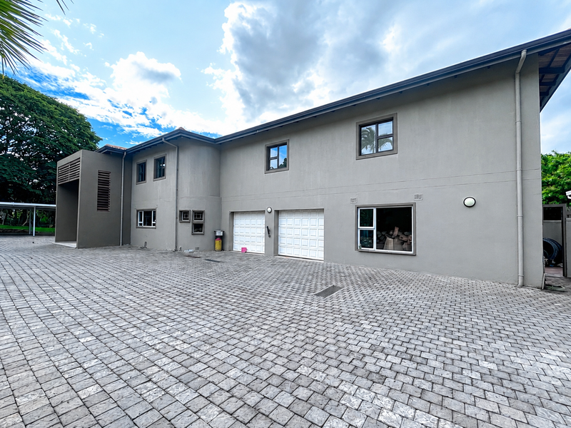 Luxury Family Estate with Endless Possibilities - Photo 4