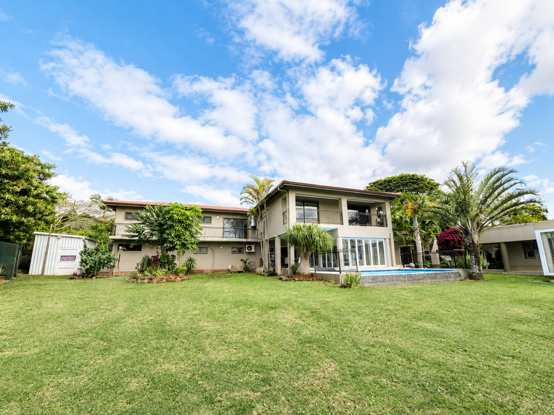 Luxury Family Estate with Endless Possibilities - Photo 6