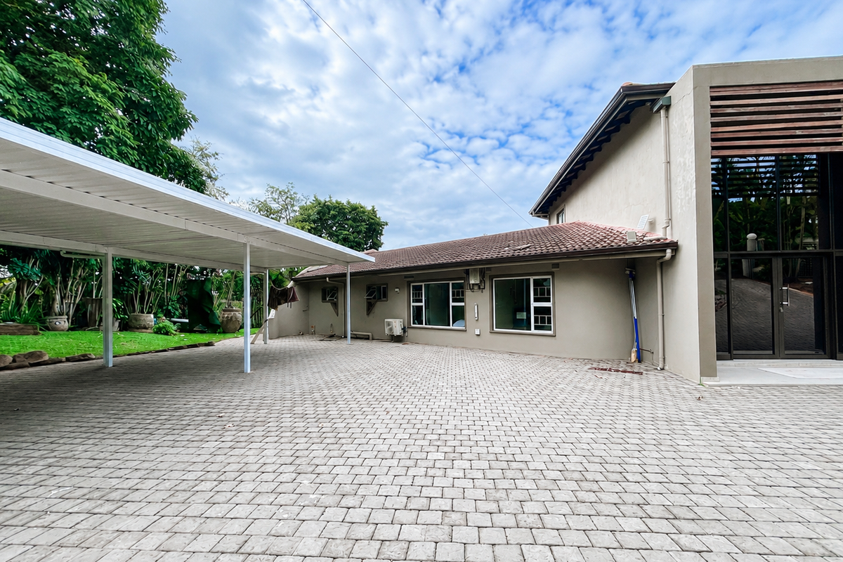 Luxury Family Estate with Endless Possibilities - Photo 5