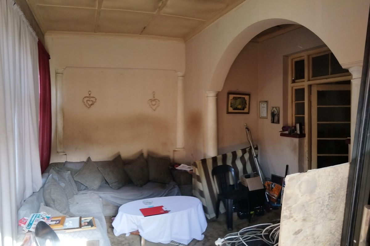 Opportunity Awaits: Bring This House Back to Life - Photo 3