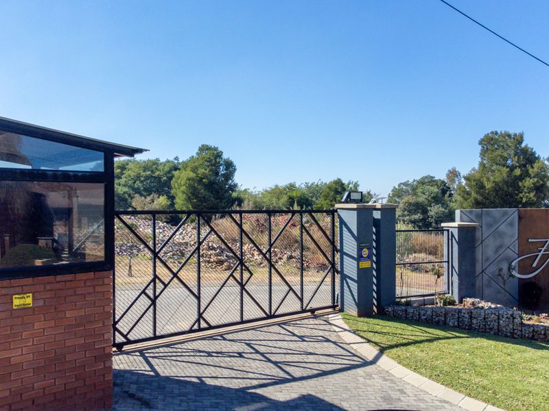 Vacant Land in Secure, Boutiue Estate in Jordaanpark - Photo 6