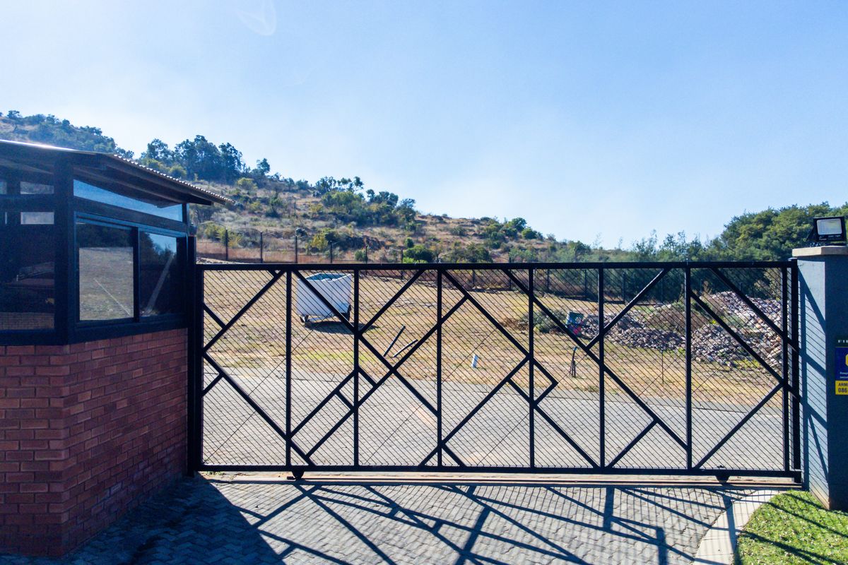 Vacant Land in Secure, Boutiue Estate in Jordaanpark - Photo 4
