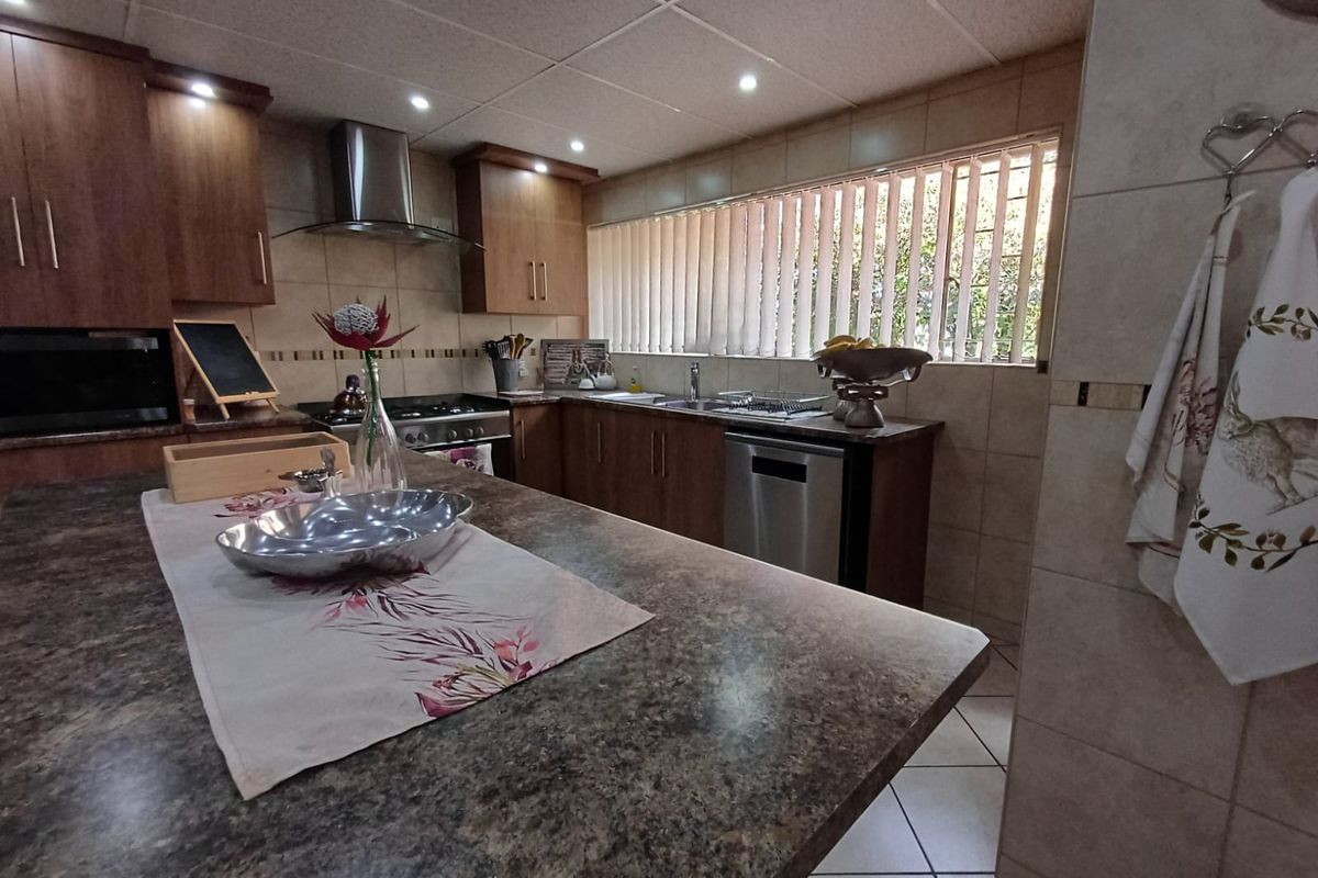 BEST Value For Money In The Quite Location Of SW 1 - Photo 2