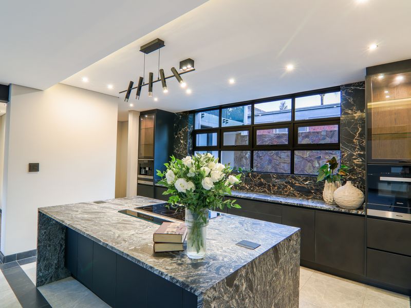 Bespoke Architectural Masterpiece in Waterkloof - Photo 5