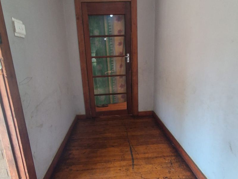 SPACIOUS 3 BEDROOM HOME WITH ENDLESS POTENTIAL IN PEACEHAVEN. - Photo 6