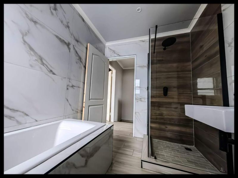 Modern 2 Bedroom Duplex for Sale in Secunda - Photo 6