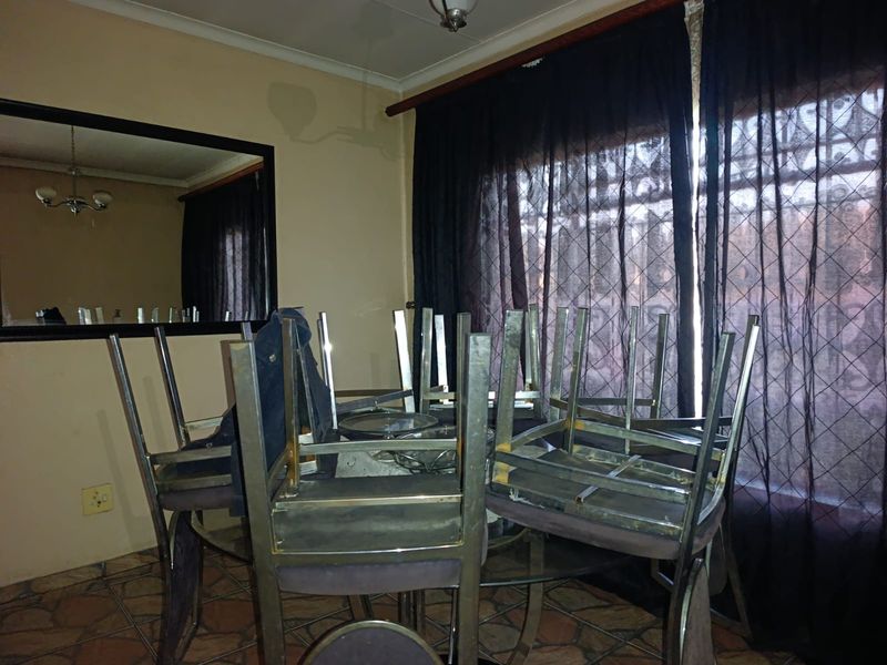 A Property For Sale - Photo 6
