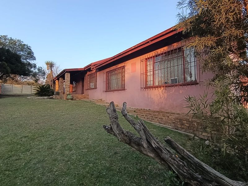A Property For Sale - Photo 4
