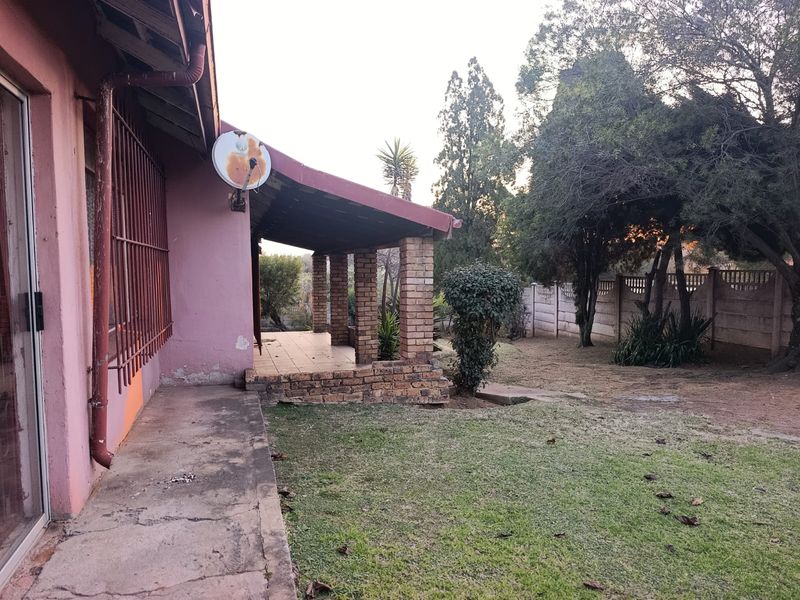 A Property For Sale - Photo 3