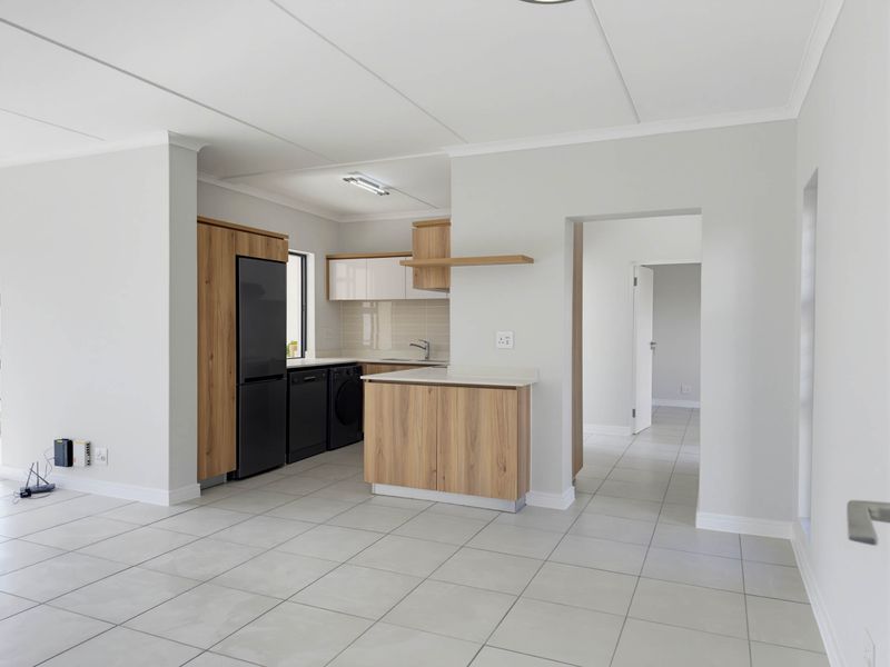 Modern 3-Bedroom Luxury Apartment in Ballito Hills Estate – Comfort, Style & Prime Location - Photo 5