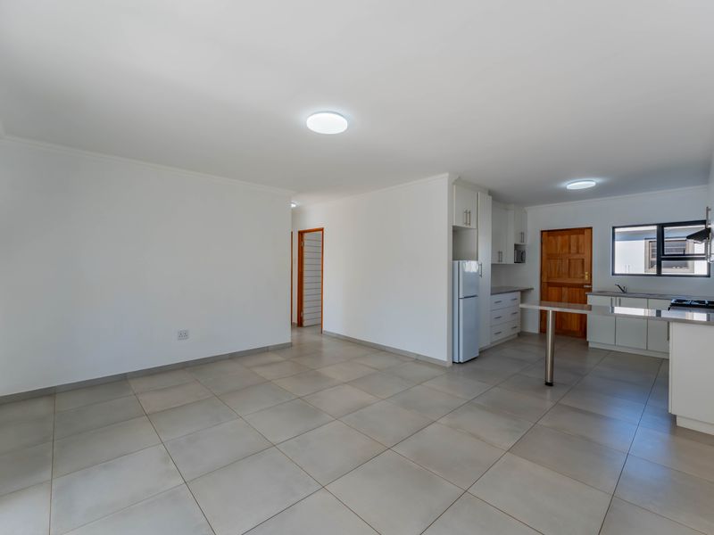 3 Bedroom, 2 Bathroom Family Home in a Quiet Area in Aston Bay, Jeffreys Bay - Photo 9