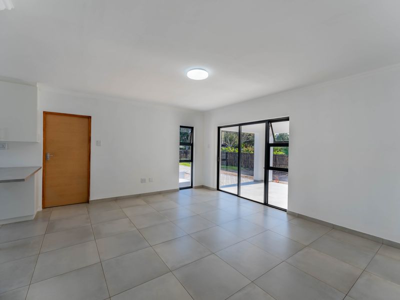 3 Bedroom, 2 Bathroom Family Home in a Quiet Area in Aston Bay, Jeffreys Bay - Photo 7