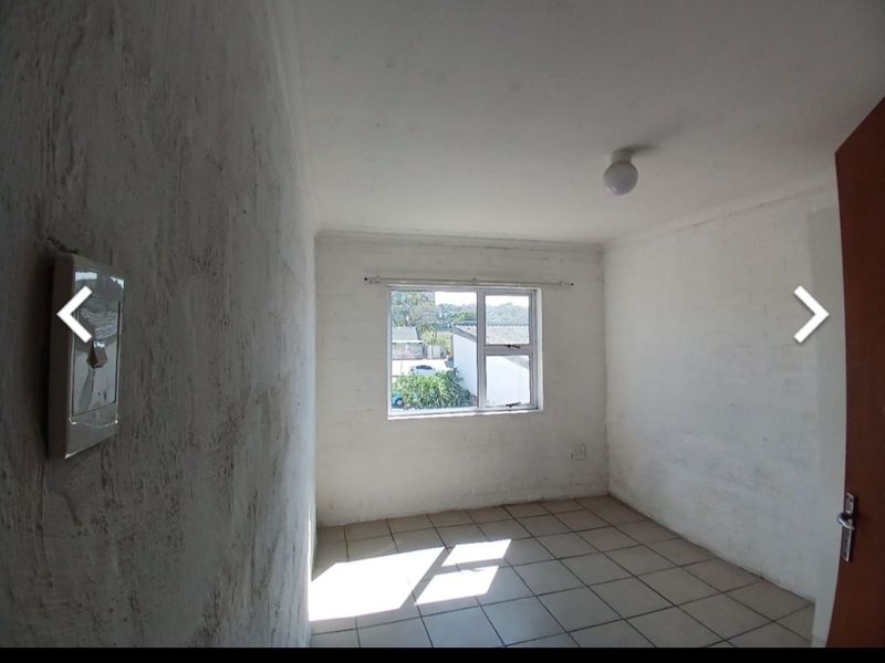 Calling all investors for this prime commercial property - Photo 5