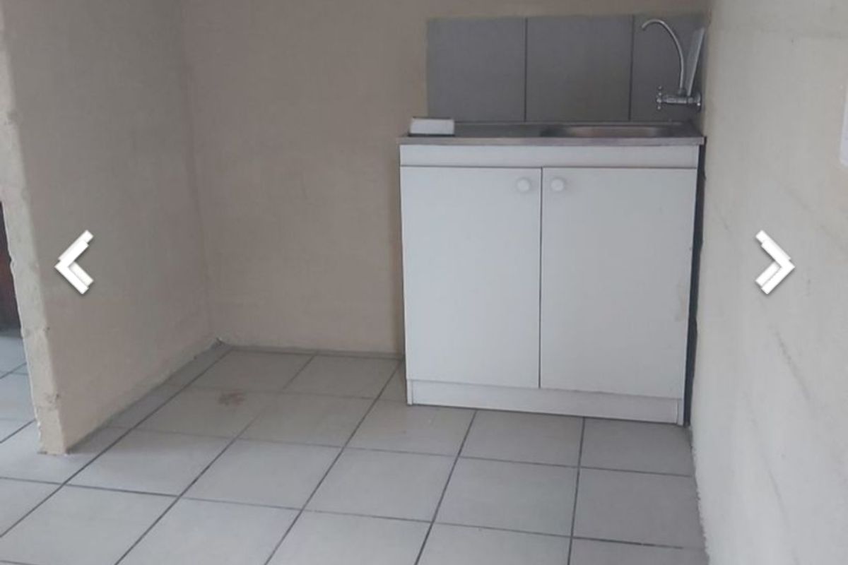 Calling all investors for this prime commercial property - Photo 4