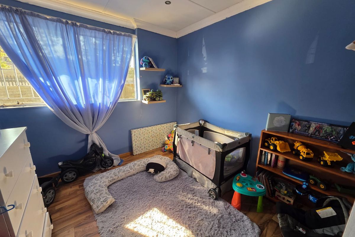 Beautiful Family Home for Sale in Sasolburg - Photo 3