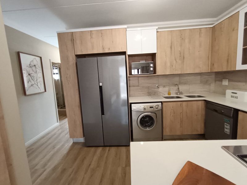 Modern Ground Floor 3-Bedroom - Photo 6