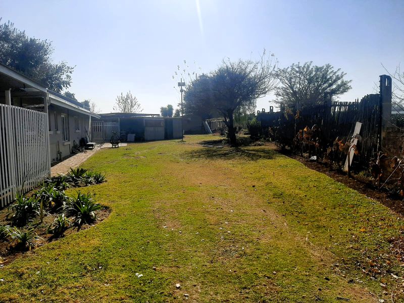 Spacious 4-Bedroom Plot Home to Rent – Country Living with Ample Space - Photo 5