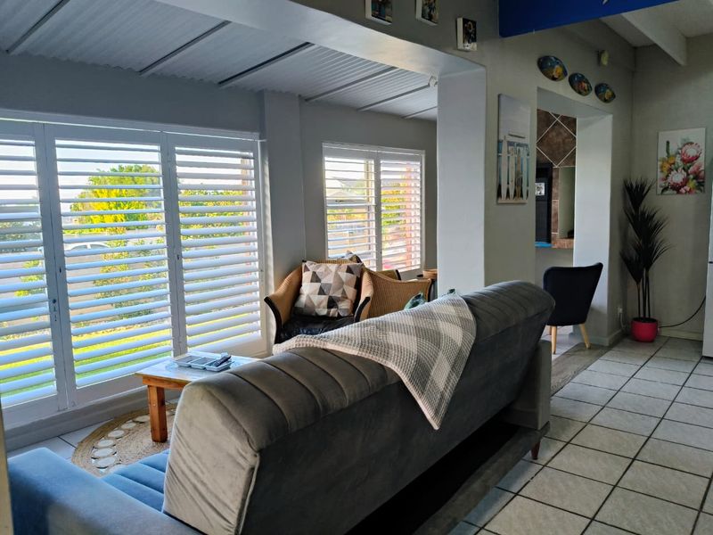Double-Storey Facebrick Home with Distant Sea Views - Photo 7