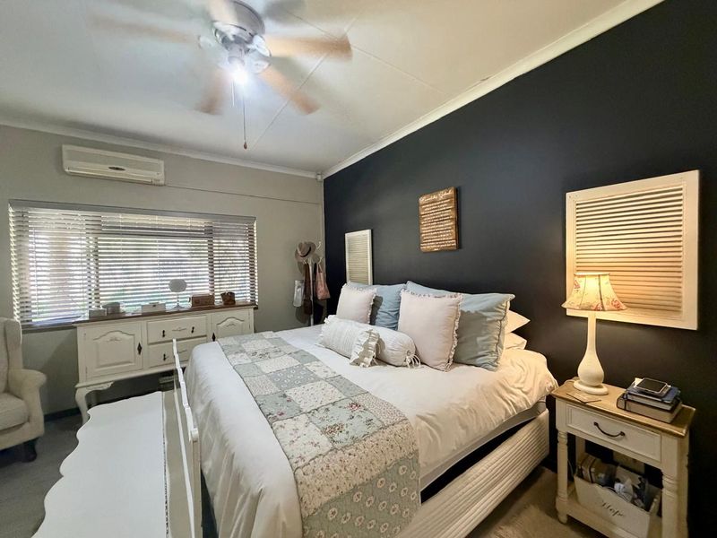 Modern Renovated Face-Brick Home with Flatlet for Sale in Veld en Vlei - Photo 5