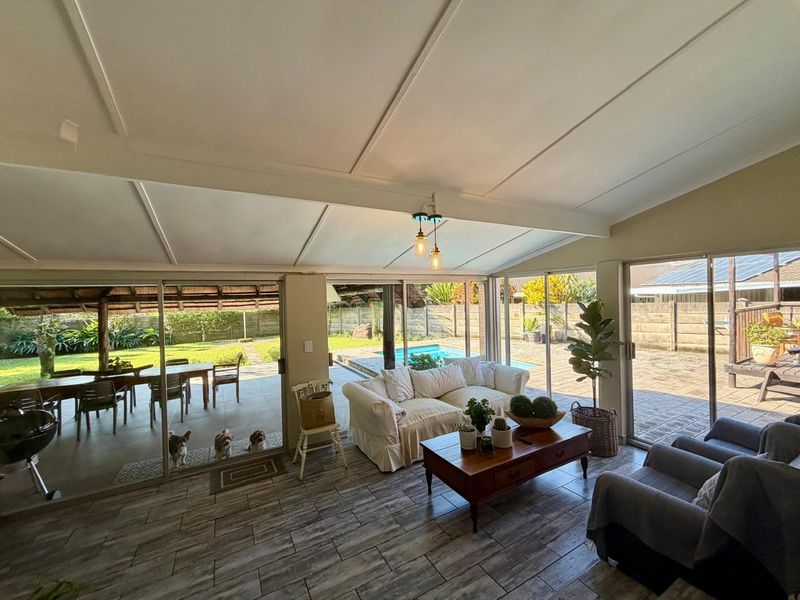 Modern Renovated Face-Brick Home with Flatlet for Sale in Veld en Vlei - Photo 4