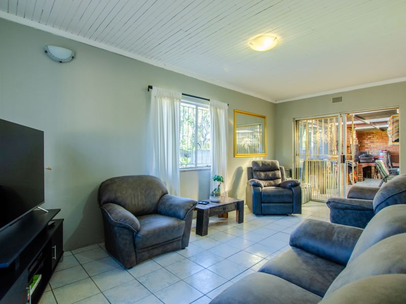 3 Bedroom To Rent In Impala Park - Photo 7