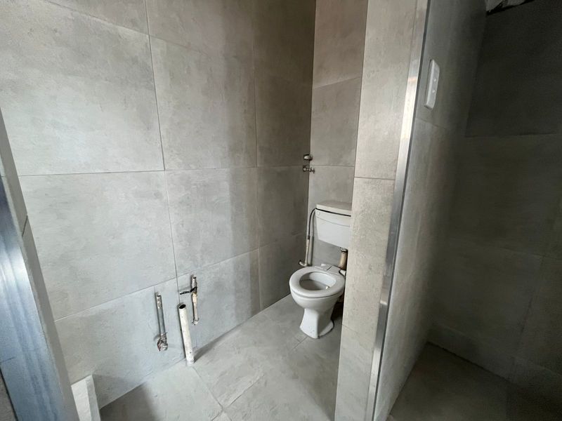 Bachelor Flat to Rent with Garage - Photo 8