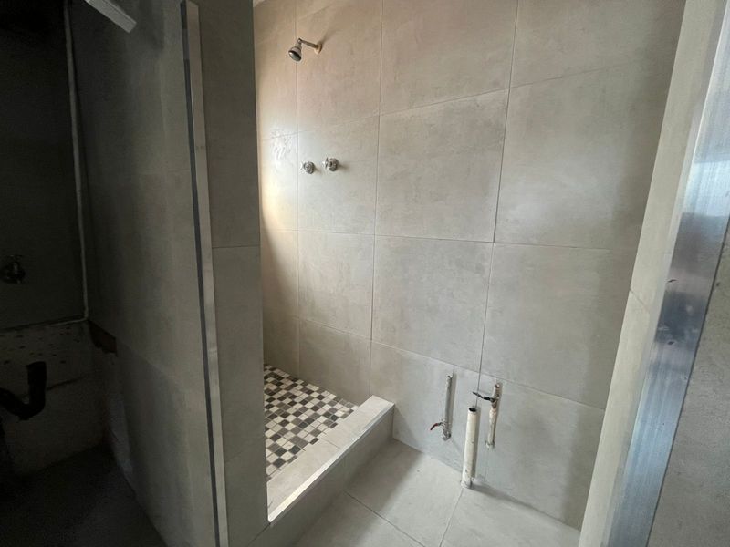 Bachelor Flat to Rent with Garage - Photo 6