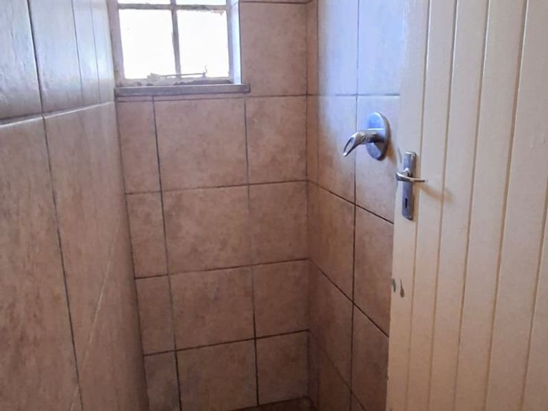 3 Bedroom Flatlet to Rent in Brenthurst - Photo 6