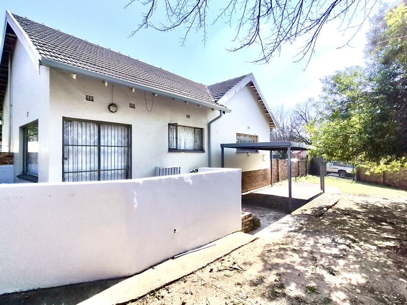 3 bedroom house with flat for sale in del Judor. - Photo 5
