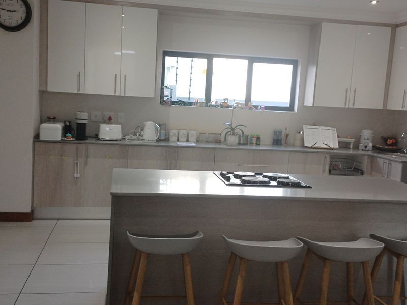 Your Dream Home Awaits in Secure Estate Living - Photo 6