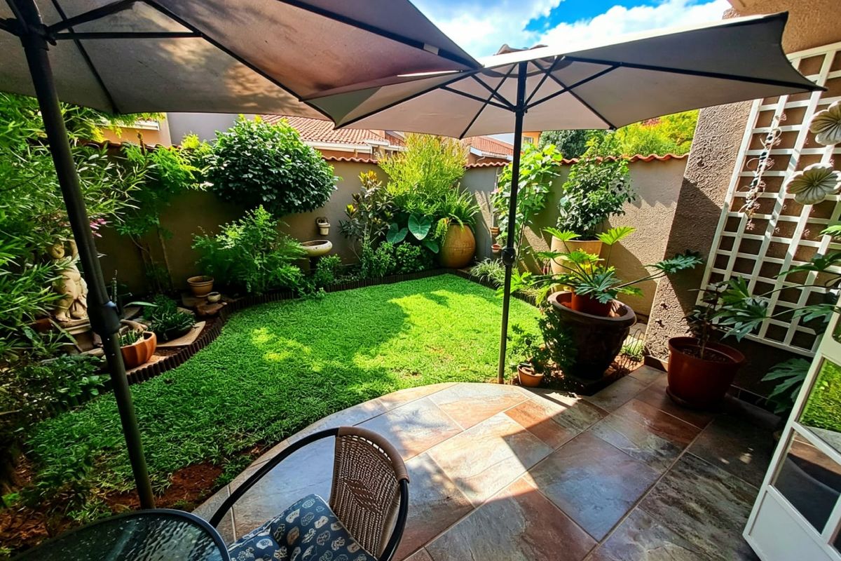 MODERN DUPLEX LIVING IN SOUGHT-AFTER THREE RIVERS PROPER. - Photo 3