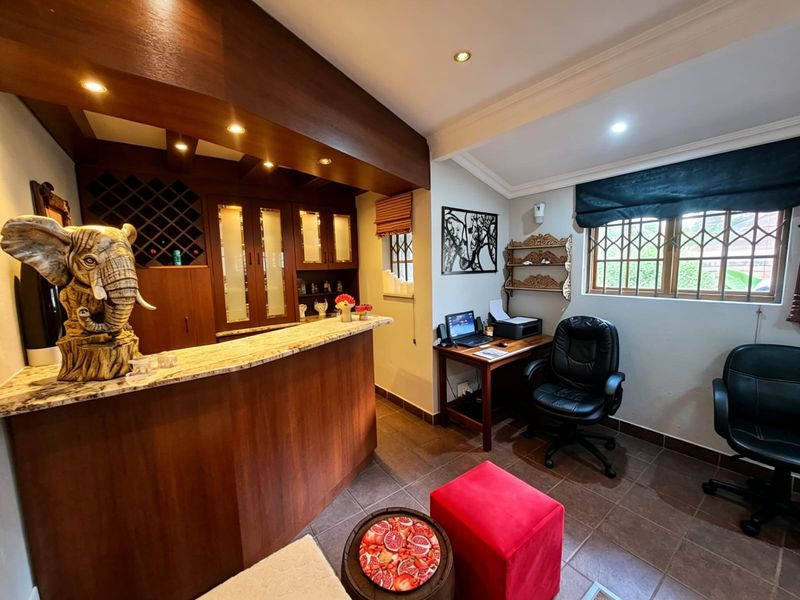 MODERN DUPLEX LIVING IN SOUGHT-AFTER THREE RIVERS PROPER. - Photo 7