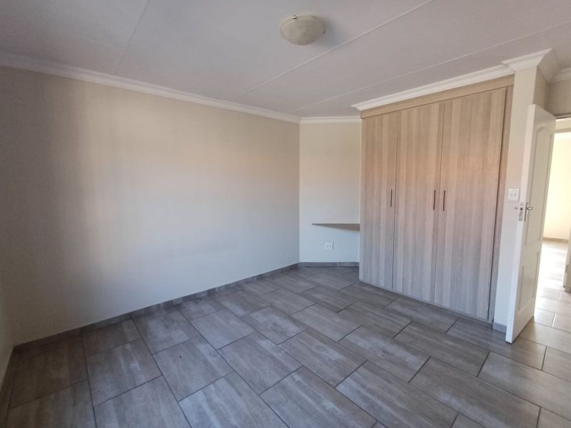 Perfect & Magnificent Buy In SW 2. - Photo 4
