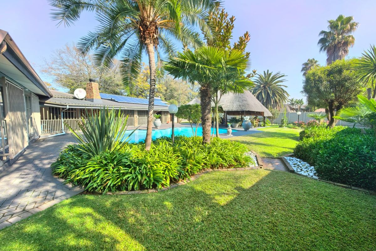 Prime Sasolburg Family Home with Flatlet - Photo 3
