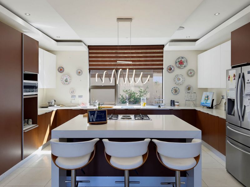 TIMELESS ELEGANCE WITH STUNNING COASTAL VIEWS IN BALLITO CENTRAL  LOCATION LOCATION LOCATION!!! - Photo 9