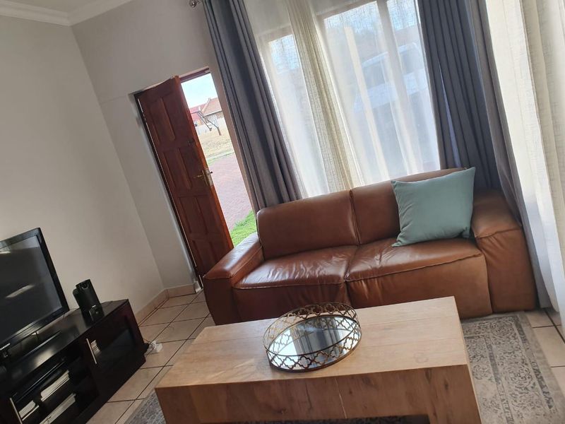 Rental in a very popular estate! - Photo 6