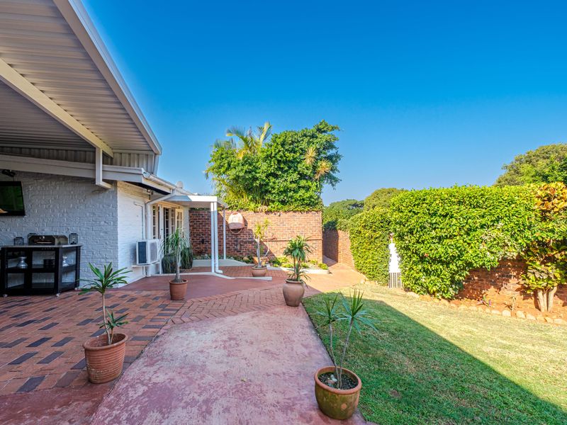 Stepless 3‐Bedroom Home | Umhlanga Rocks Drive - Photo 1