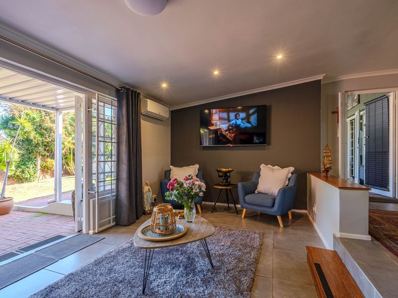 Stepless 3‐Bedroom Home | Umhlanga Rocks Drive - Photo 10