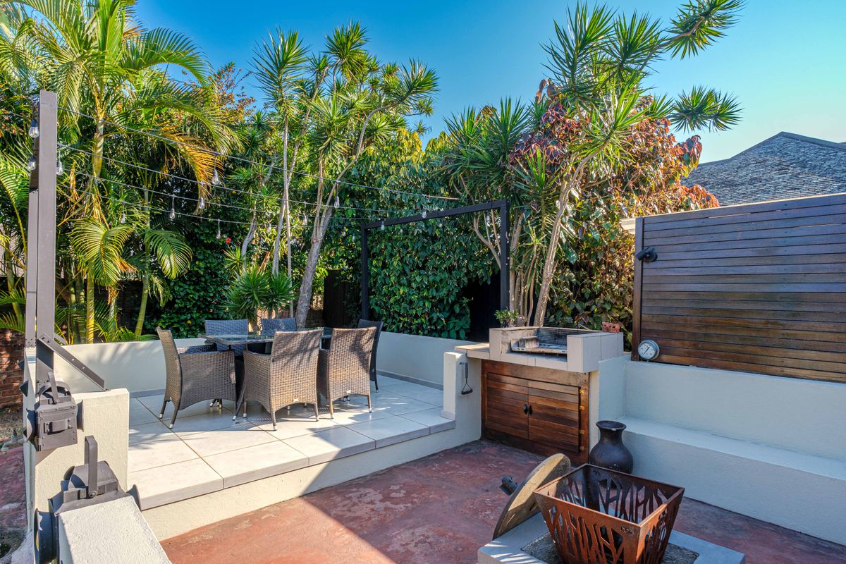 Stepless 3‐Bedroom Home | Umhlanga Rocks Drive - Photo 4