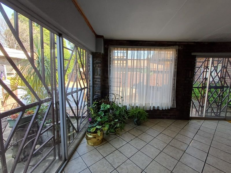 Huge Family Home In The Prime Location Of SE 3 Listed - Photo 1