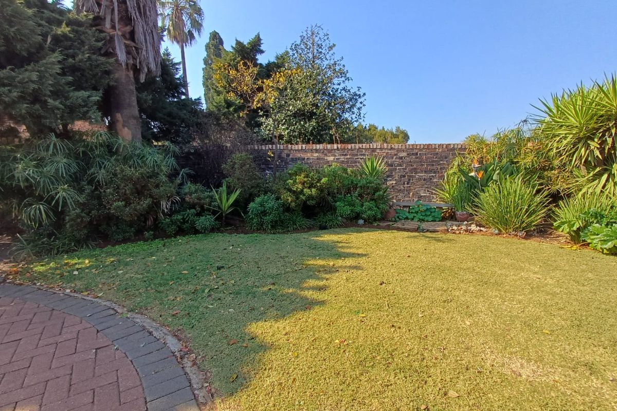 Huge Family Home In The Prime Location Of SE 3 Listed - Photo 2