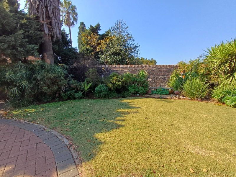 Huge Family Home In The Prime Location Of SE 3 Listed - Photo 2