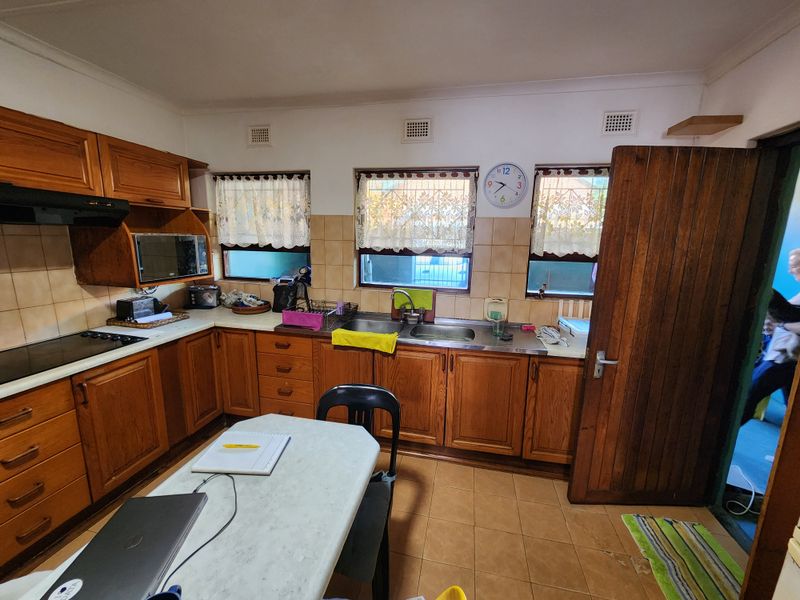 New on the market for sale!! - Photo 8