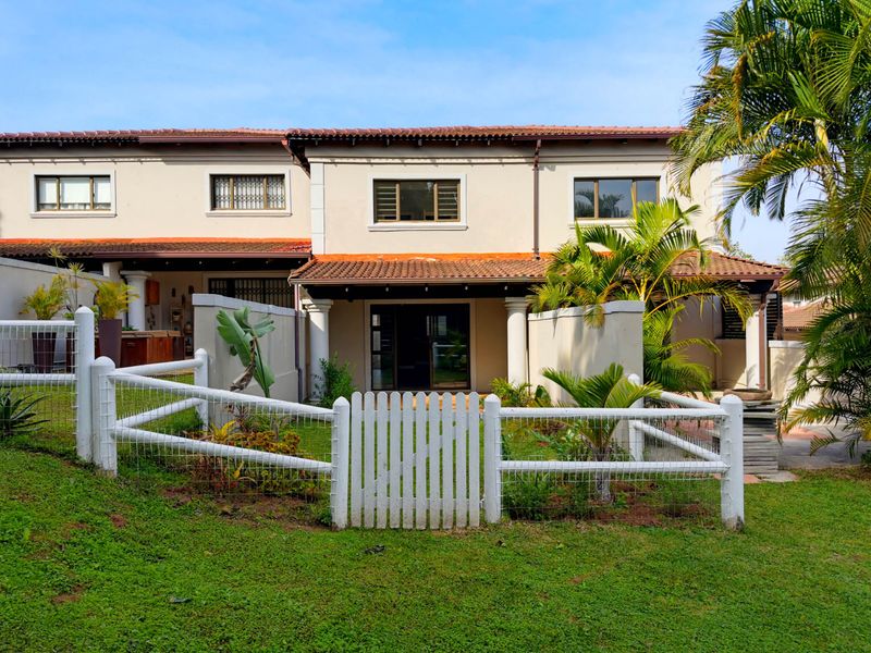 Fairway Living at Its Finest – Your Perfect Home Awaits! - Photo 1