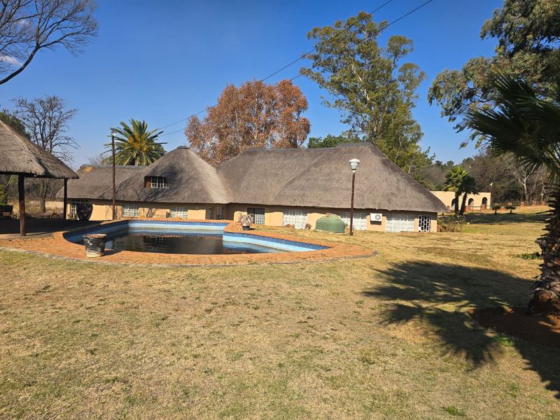 Riverfront Lifestyle Property with Incredible Potential in Kookrus, Meyerton. - Photo 6