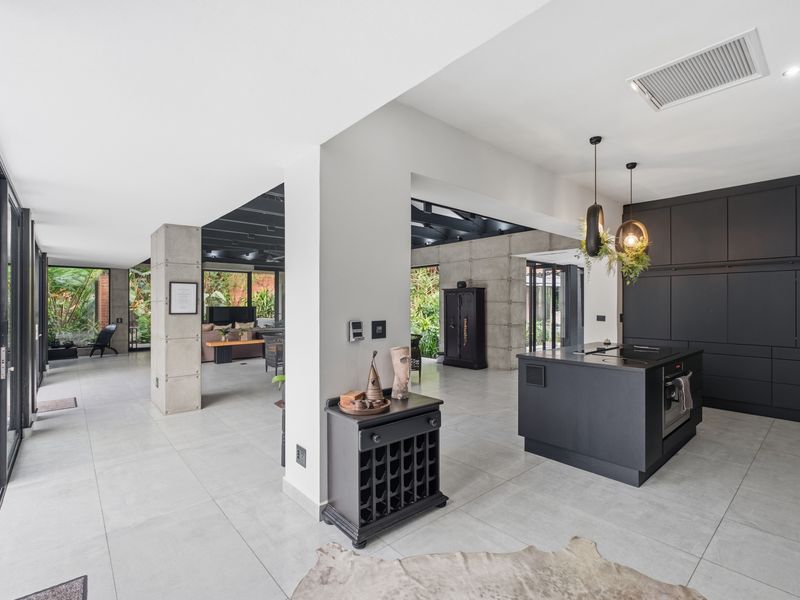A Private Architectural Masterpiece in Zimbali Estate | Luxury Four-Bedroom Forest Sanctuary - Photo 4