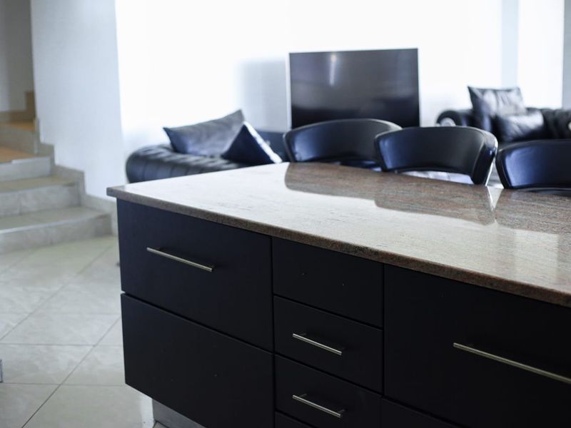 4 Bedroom Dream Home For Sale in Beacon Bay - Photo 7