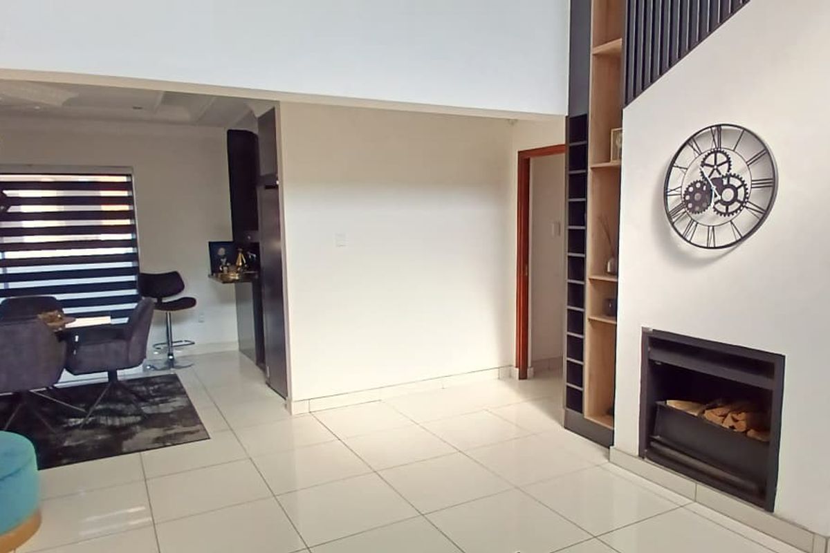 Absolutely stunning Arabella available, Fully off grid! - Photo 5