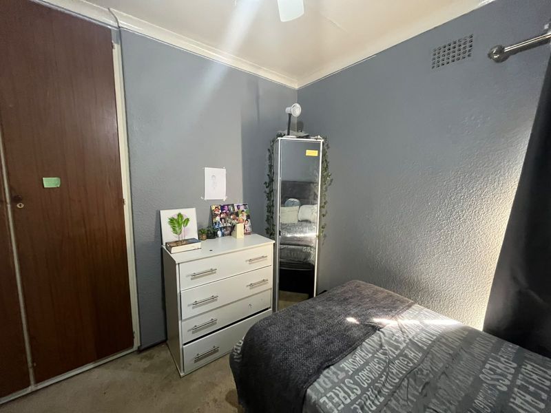 Charming 3-Bedroom House for Sale - Photo 7